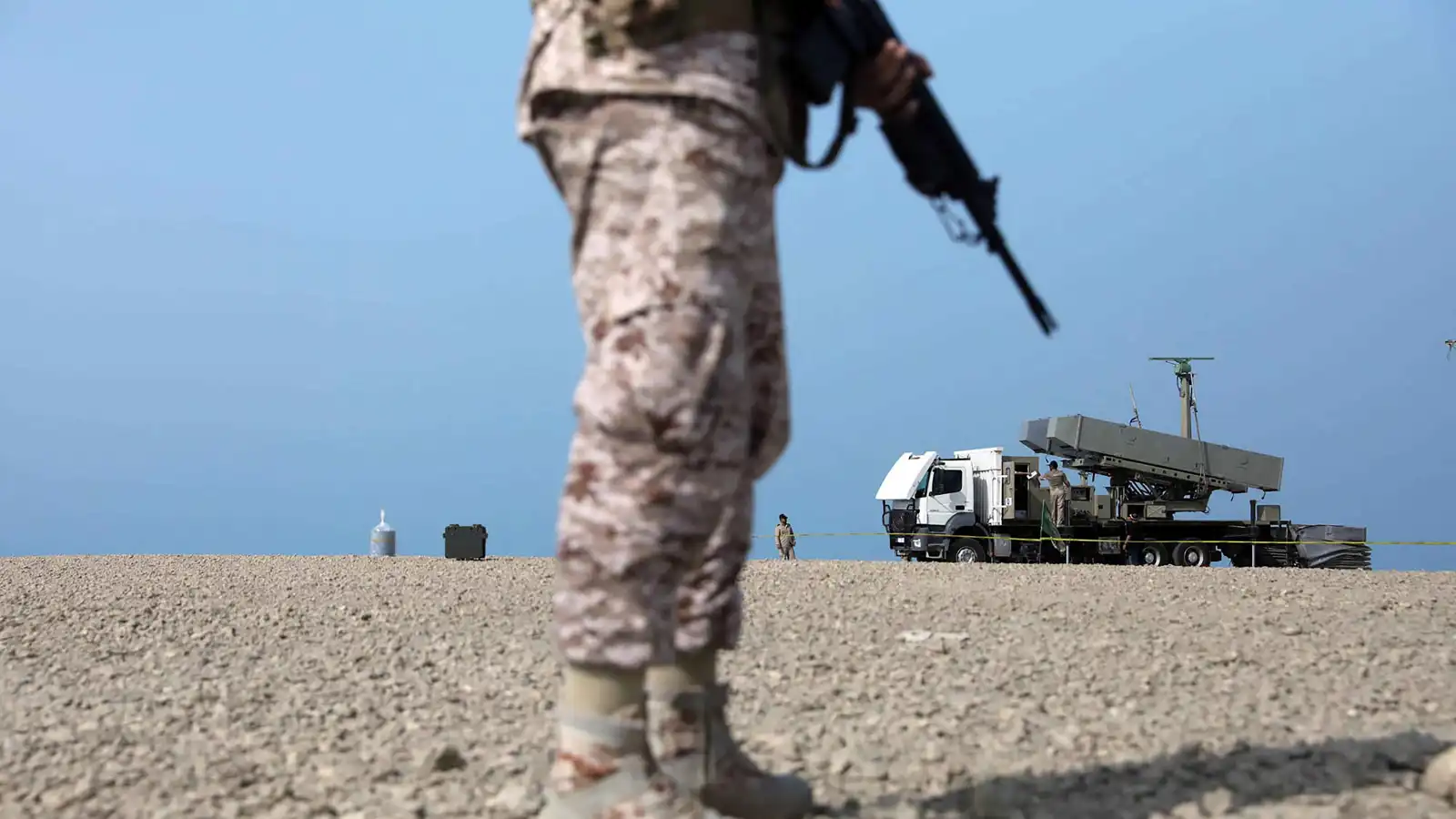 وسط مخاوف من هجوم بري.. إيران تتجه لتجنيد المتقاعدين العسكريين