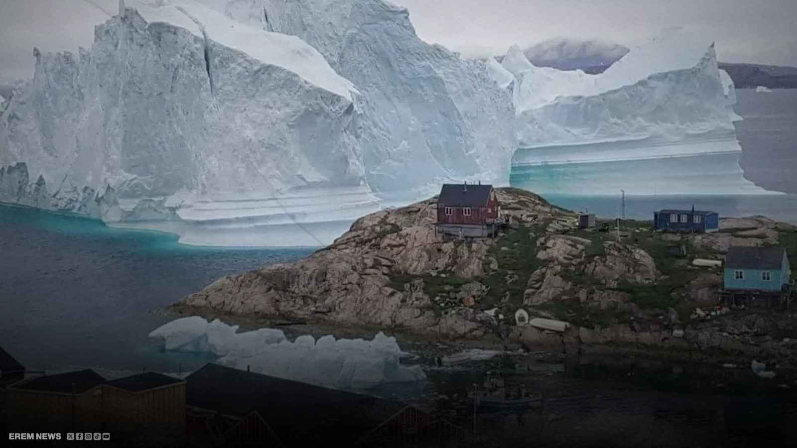 جبل جليدي يهدد المنازل في غرينلاند