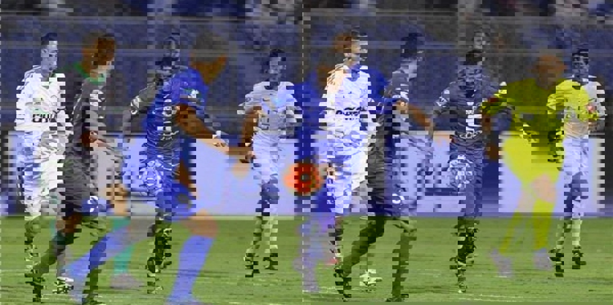 الهلال يحبط مخطط نجران ويواصل الانفراد بالصدارة (فيديو)