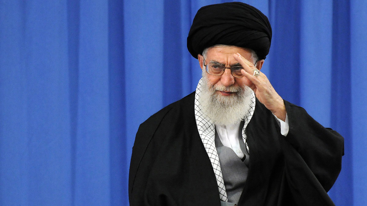 خامنئي: إيران نجحت في "مقاومة" عقوبات أمريكية غير مسبوقة