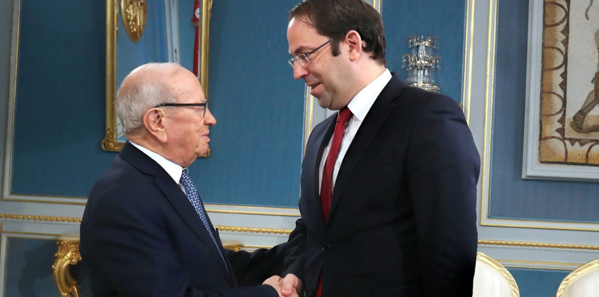 السبسي يعلن مساندته لحملة الشاهد ضد الفساد في تونس