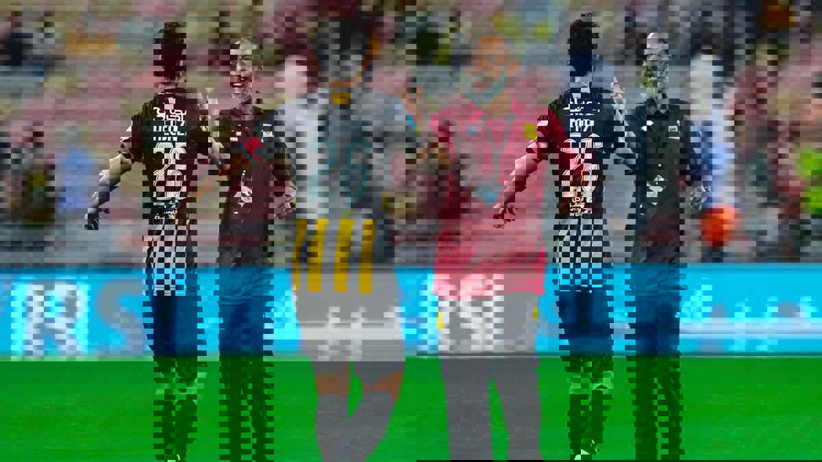 نادي الاتحاد يكشف موقف المدرب نونو سانتو من الرحيل والعودة إلى الدوري الإنجليزي (فيديو)