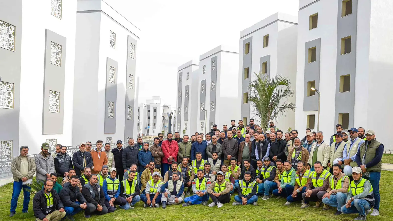 ليبيا.. مشاريع إعادة الإعمار تُشعل التنافس بين الحكومتين