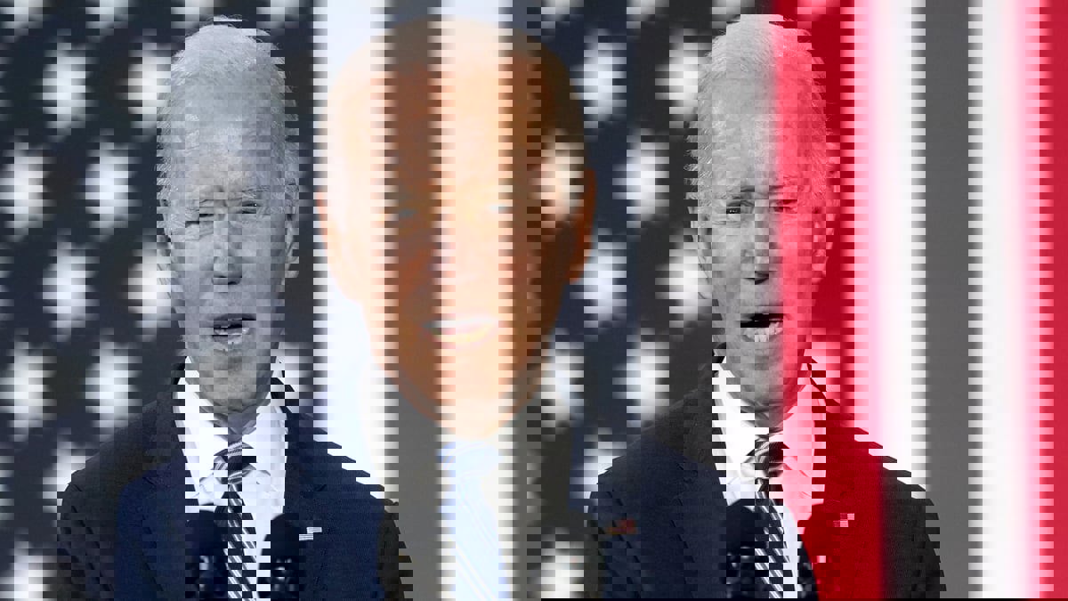 الكاظمي يبحث مع بايدن هاتفيا المستجدات العراقية