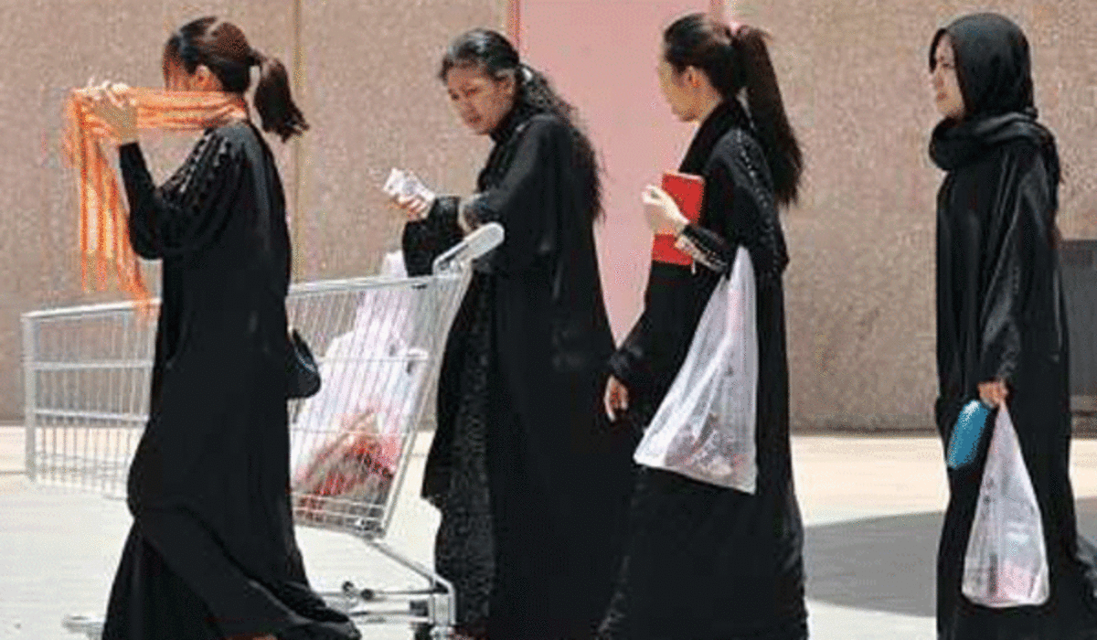 السعودية.. آسيويات يهددن بالردة عن الإسلام بسبب سوء المعاملة