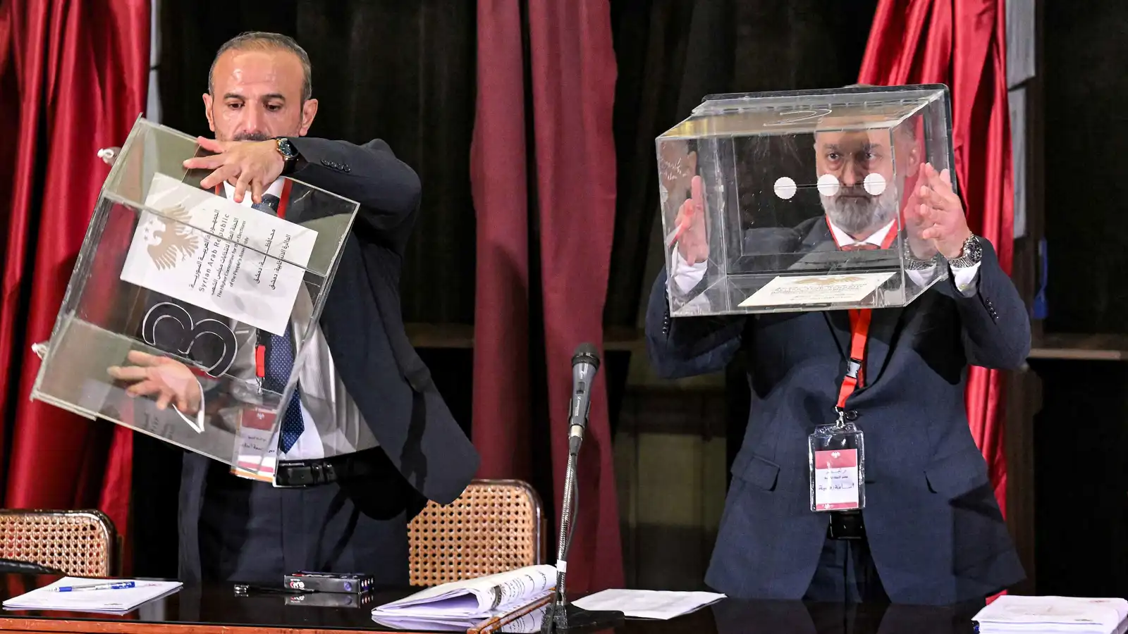 السوريون ينتخبون أول برلمان بعد سقوط الأسد