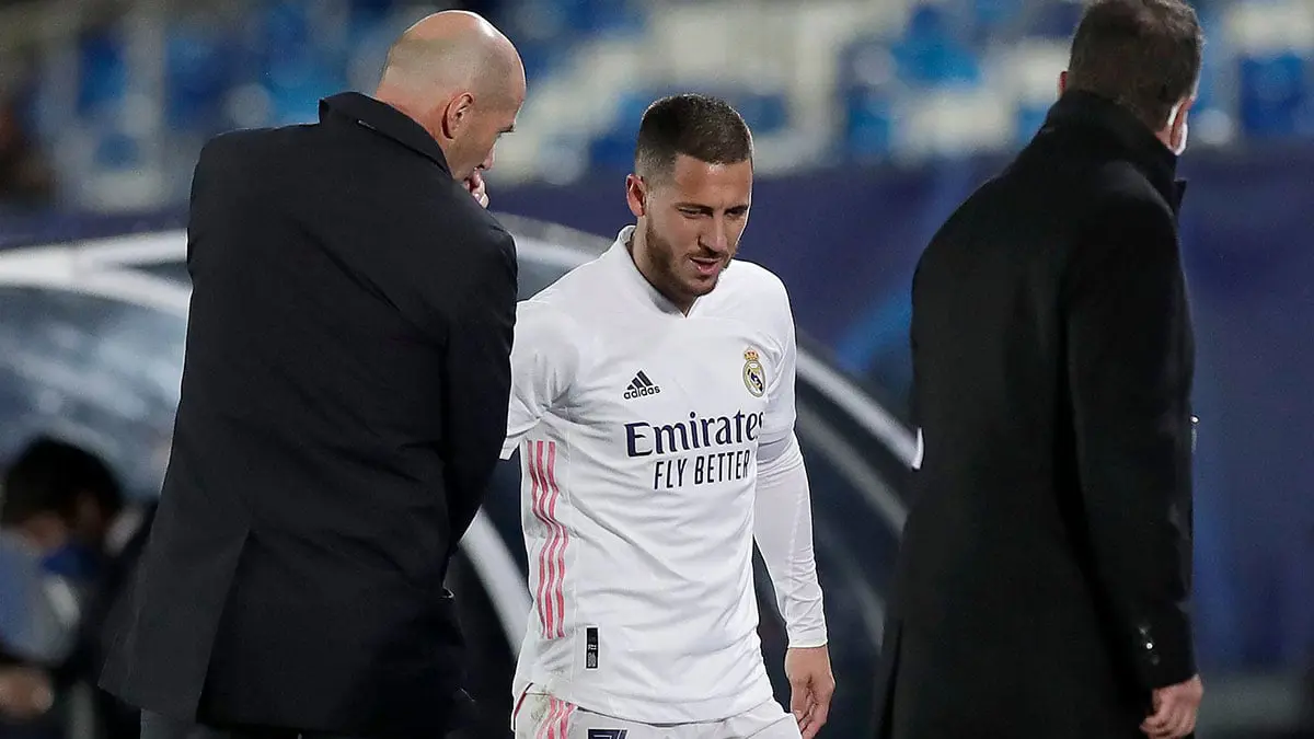 زيدان يوضح تفاصيل إصابة هازارد بعد استبداله في مباراة ريال مدريد وإنتر ميلان