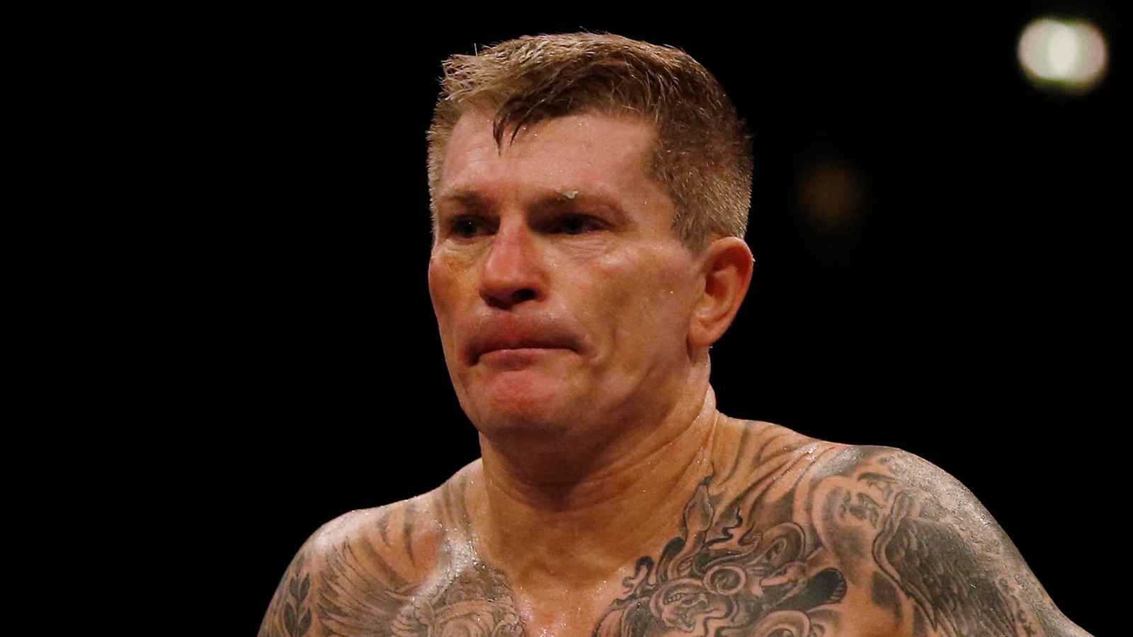 قتل أم انتحار؟.. تفاصيل صادمة حول مقتل الملاكم ريكي هاتون