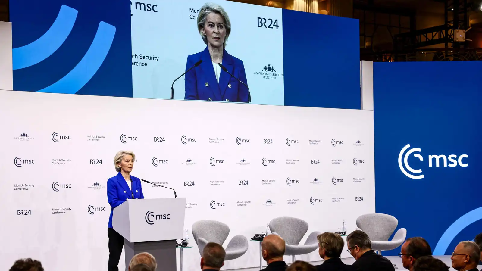 مؤتمر ميونخ.. أوروبا الجديدة في مواجهة "سياسة الهدم" الأمريكية