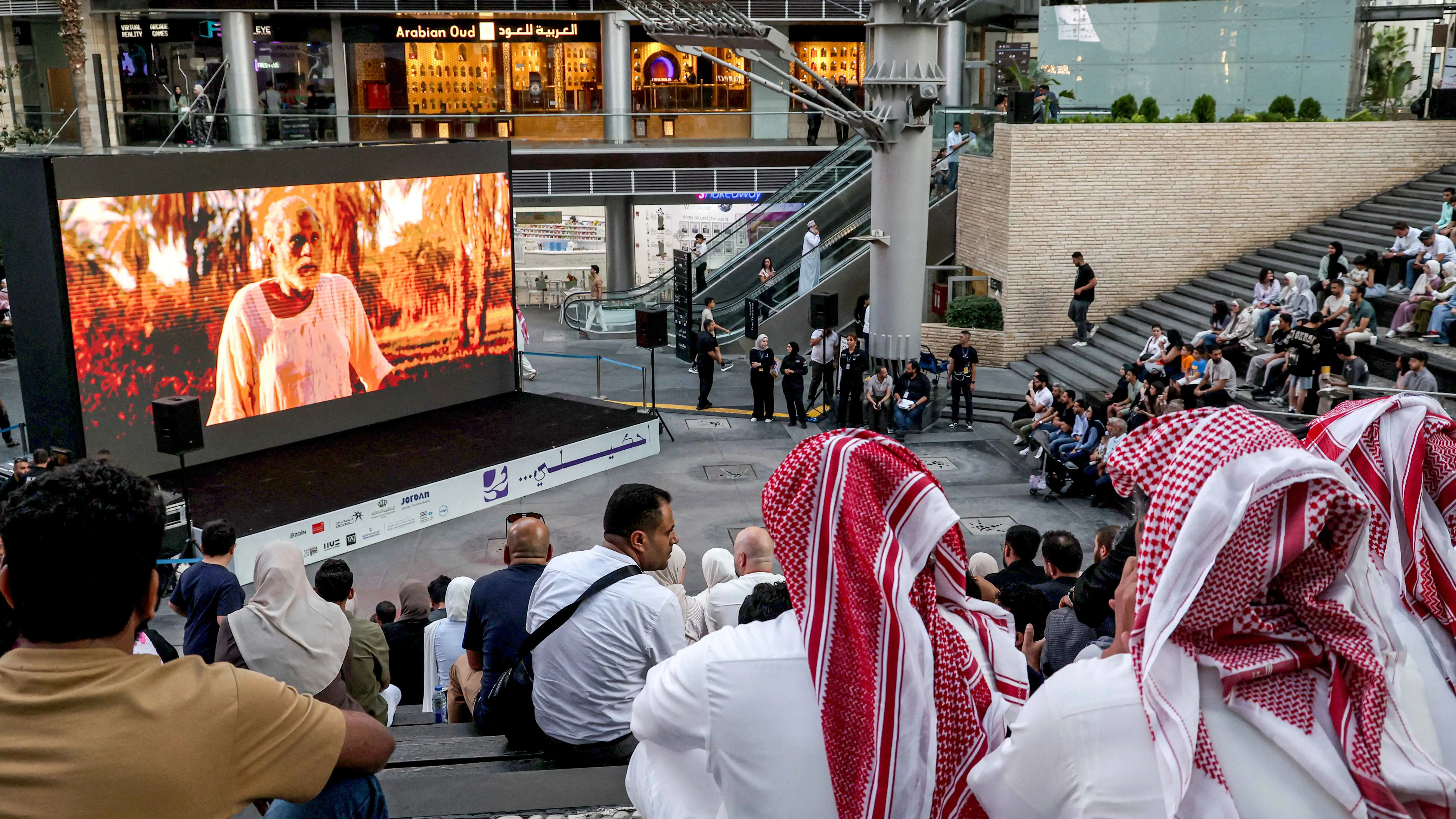 "عصابات" المغربي يحصد "السوسنة السوداء" لمهرجان عمّان السينمائي