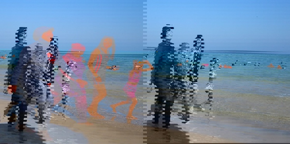 بعد مجلس الدولة.. محكمة فرنسية أخرى تلغي حظر "البوركيني"