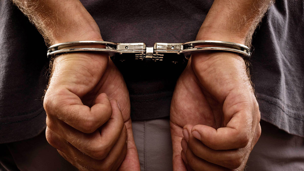 "ملك الدوسا" في الهند يسلم نفسه للشرطة