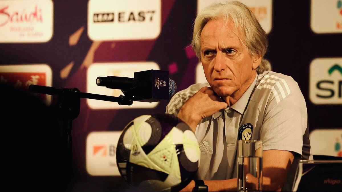 "الجماهير ستدعم النصر".. جيسوس يشعل أجواء نهائي السوبر السعودي (فيديو)