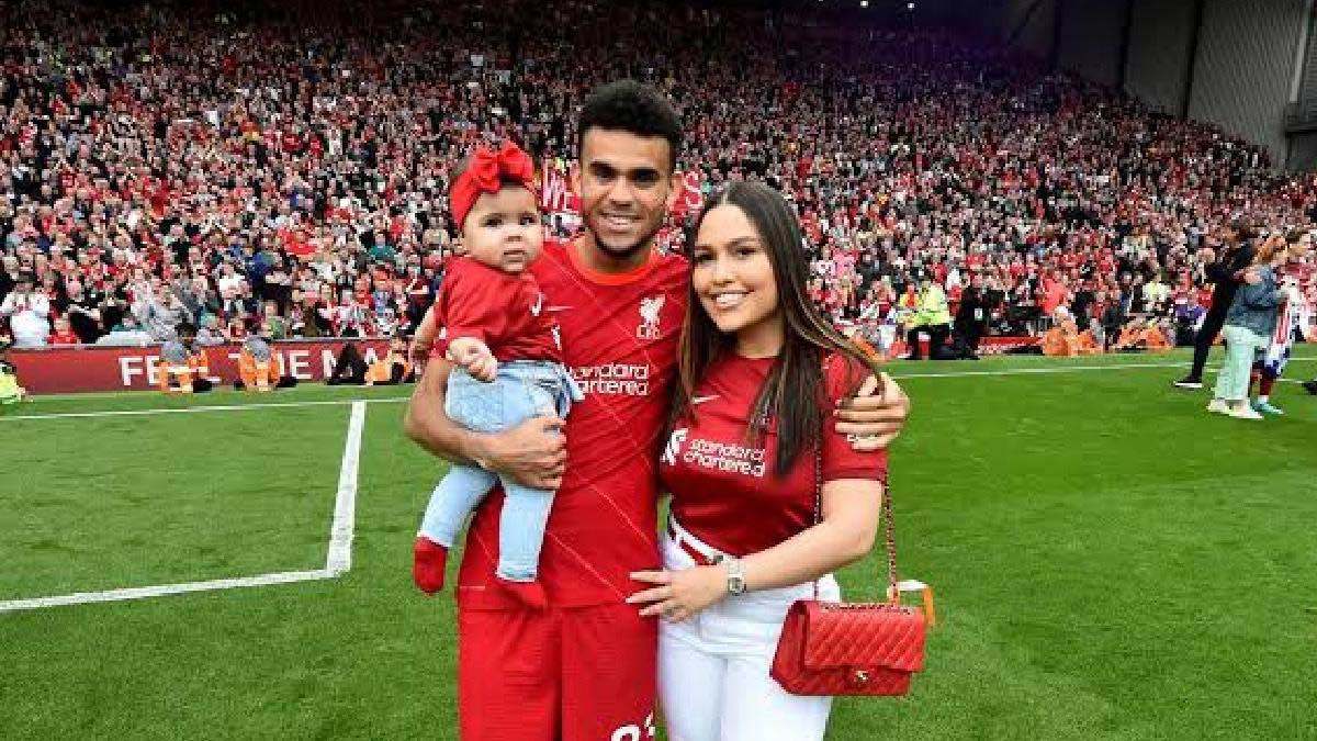 زوجة لويس دياز توجه رسالة وداع لجماهير ليفربول (صورة)