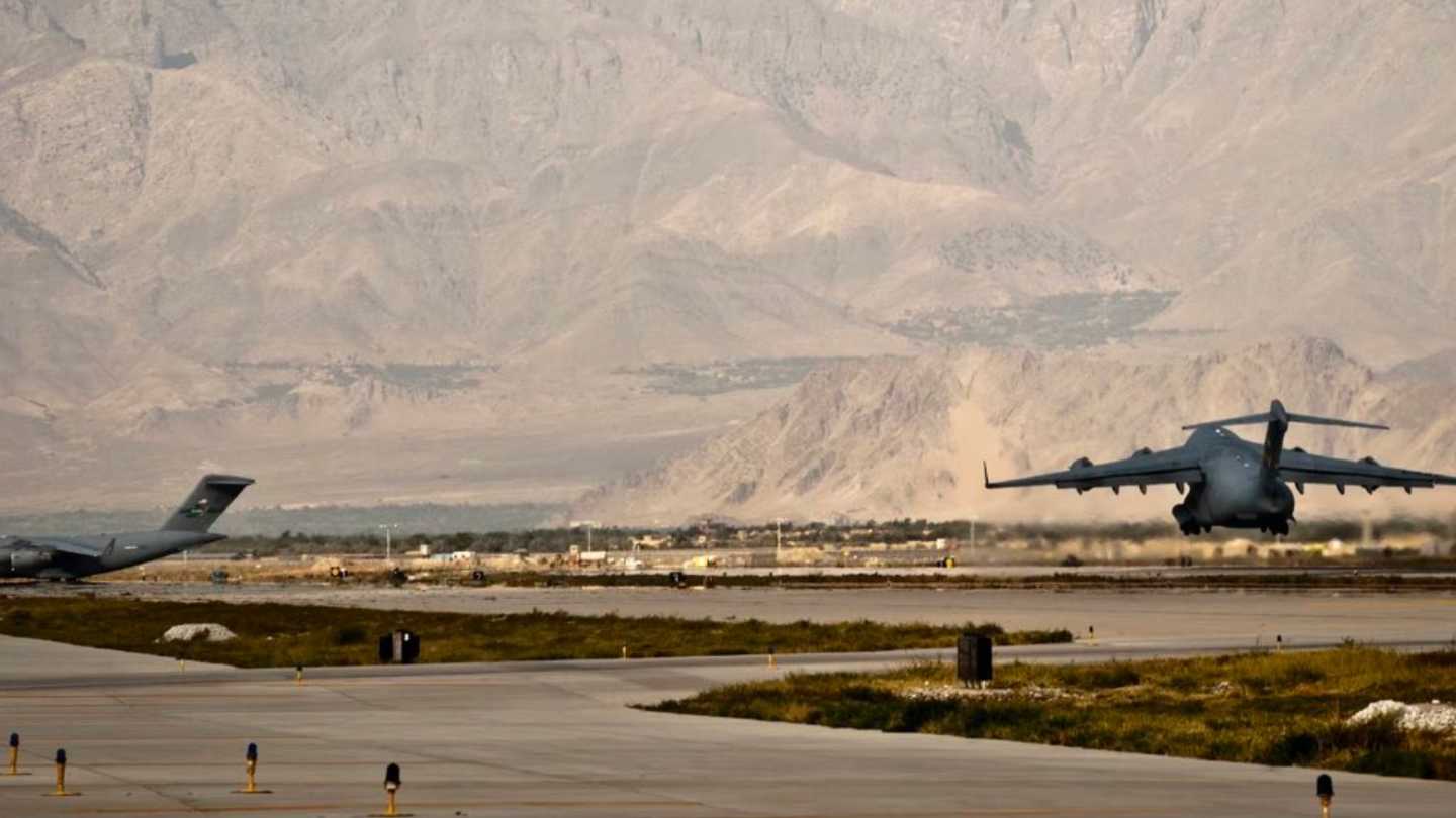 طالبان: إعادة قاعدة باغرام لواشنطن "مستحيل"