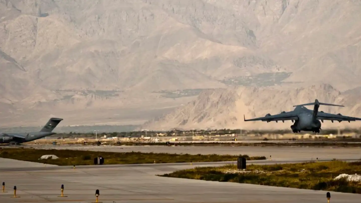 طالبان: إعادة قاعدة باغرام لواشنطن "مستحيل"