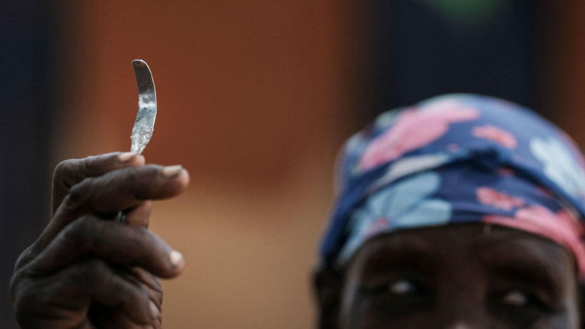 تعرف على عقوبة أول امرأة في بريطانيا تنفذ عملية ختان "وحشية"