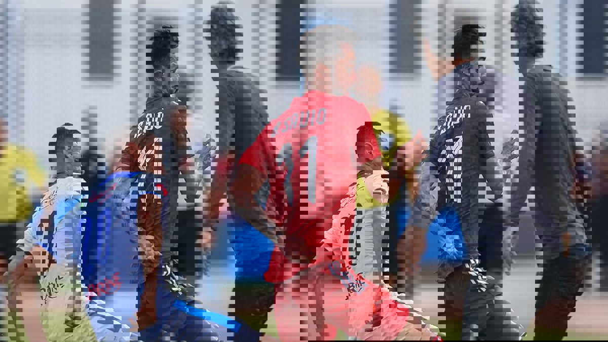 المحكمة التأديبية في فنزويلا تصف برونو سافيو مهاجم الأهلي المصري بـ"المتمرد"