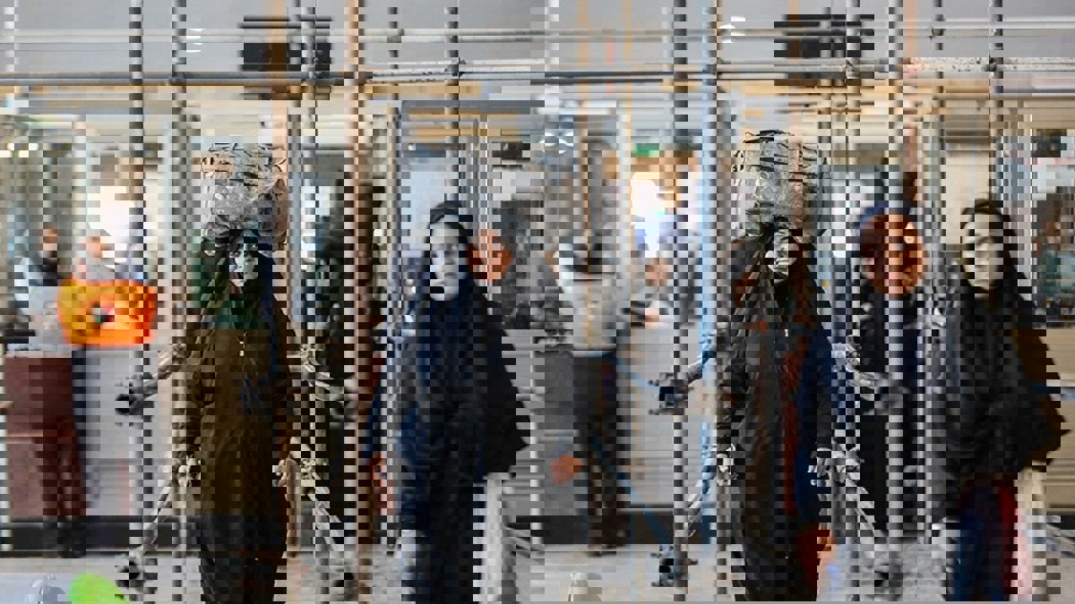 إيران تغلق منفذ مهران الحدودي مع العراق