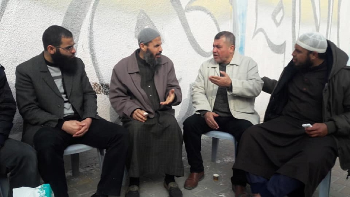 حماس تطلق سراح الشيخ مجدي المغربي الذي مزق صورة سليماني في غزة