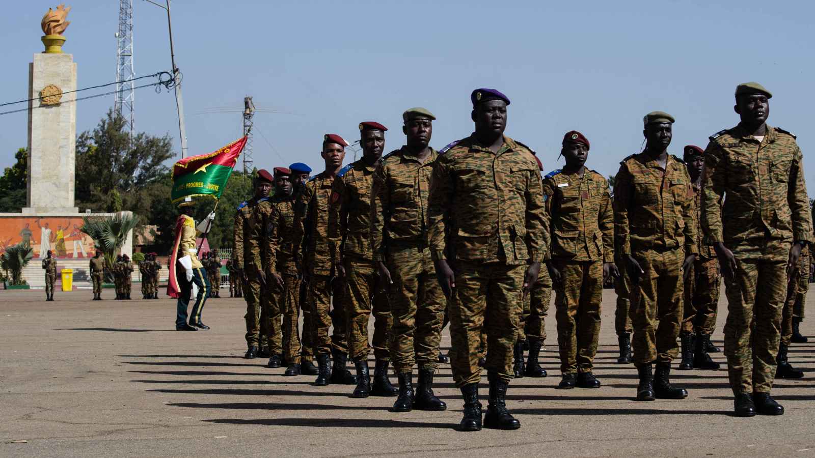 تصاعد القتال يفضح سياسة "التجنيد العشوائي" في بوركينا فاسو