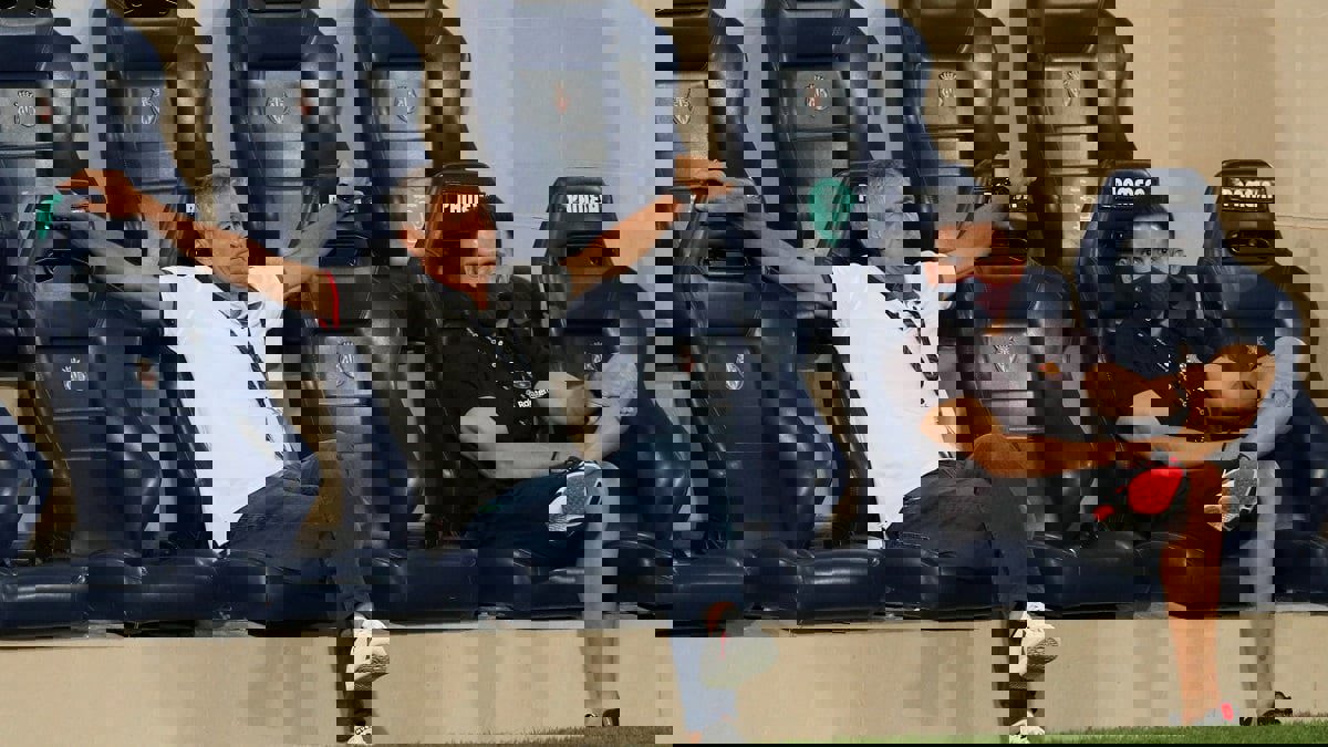 تطور جديد بشأن مستقبل كيكي سيتين مع برشلونة