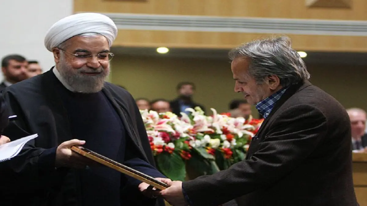 أفغاني يضرم النار في نفسه أمام مبنى الخارجية الإيرانية