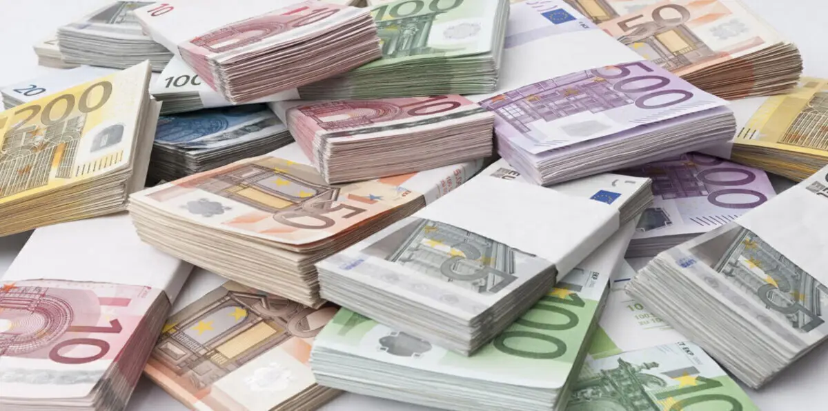 اليورو يرتفع إلى أعلى مستوى له في 23 شهرًا