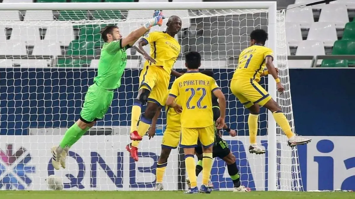 الكشف عن ملابس وشعار النصر السعودي الجديد (شاهد)