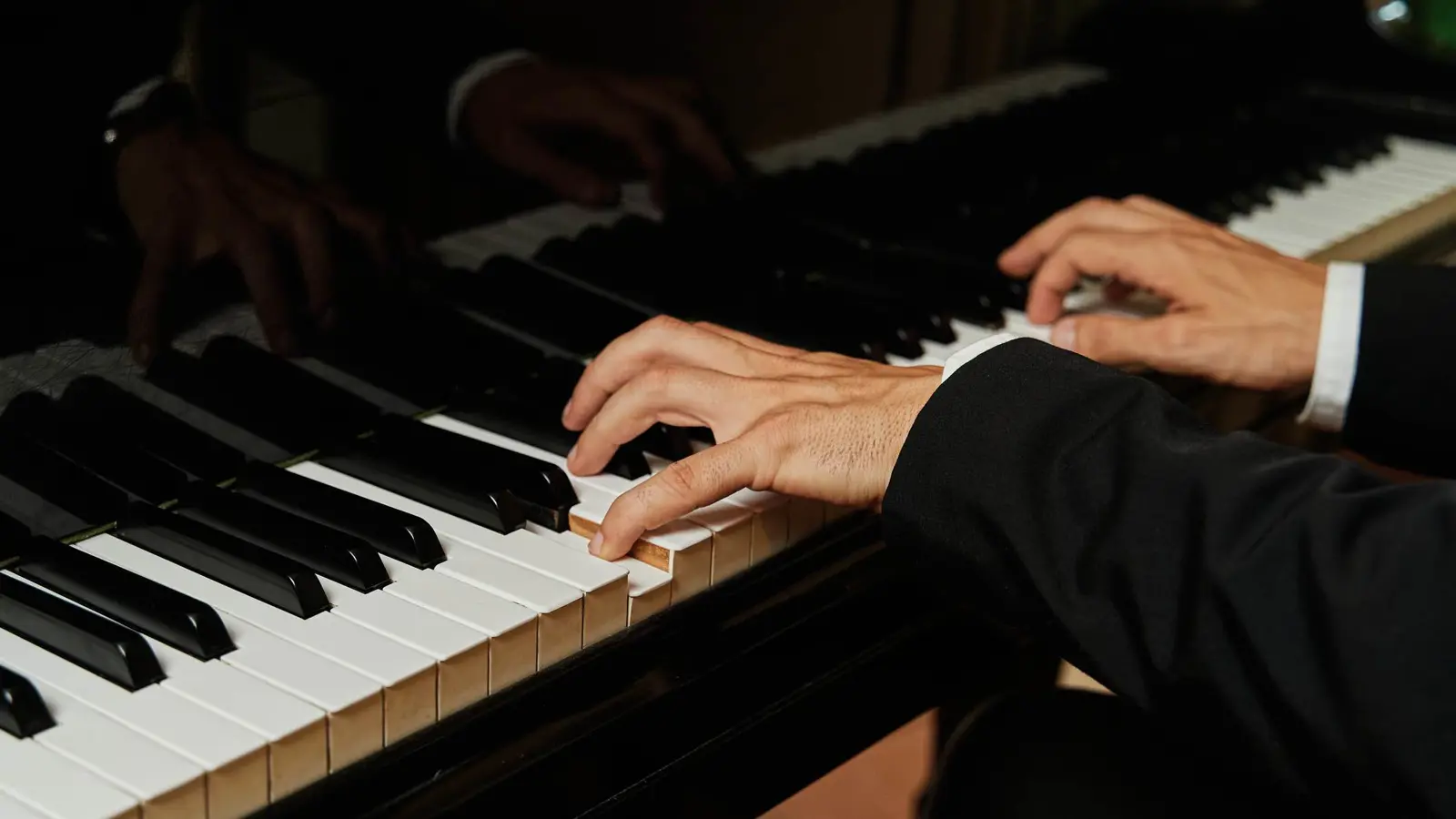 الفنون الكلاسيكية وامتحان التكنولوجيا.. الاستمرار أم الانقراض؟