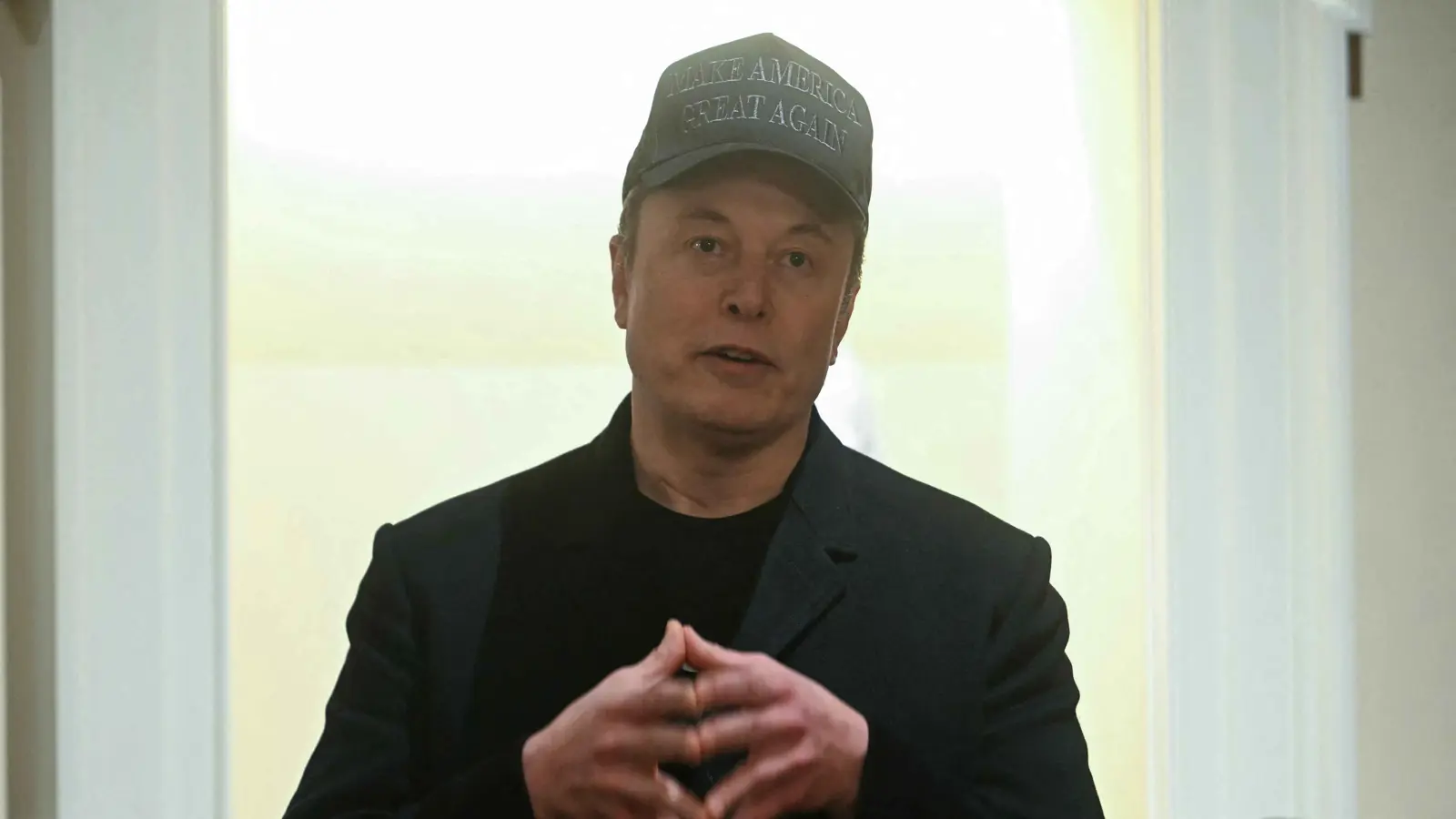 في أول اجتماع حكومي رسمي.. ماسك يحذر من إفلاس أمريكا