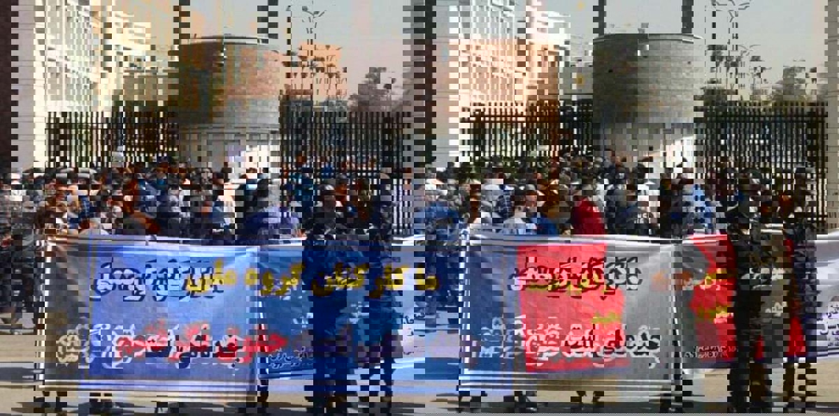 "النظام عدونا وليست أمريكا".. شعار احتجاجات في جنوب إيران