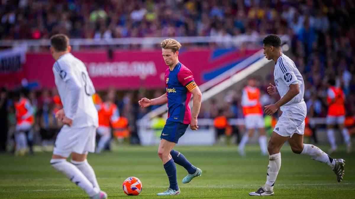 الكلاسيكو ومانشستر سيتي وآرسنال.. مواعيد مباريات اليوم والقنوات الناقلة