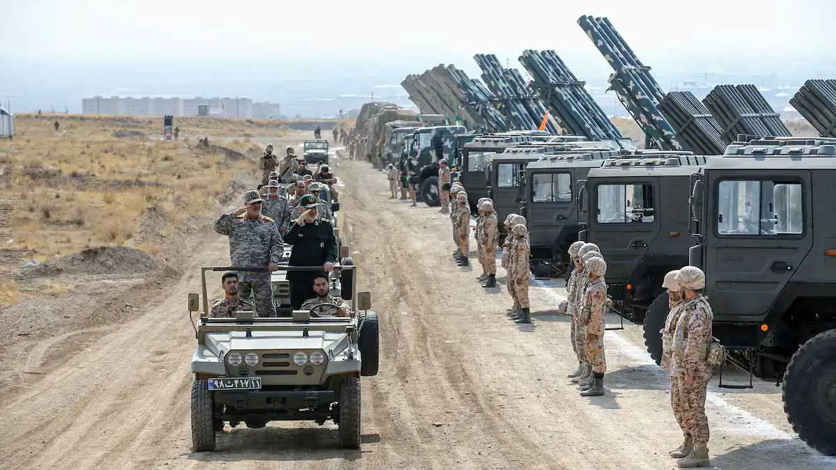 "الحرس الثوري" يرد على ترامب بشأن قرار إنهاء الحرب على إيران