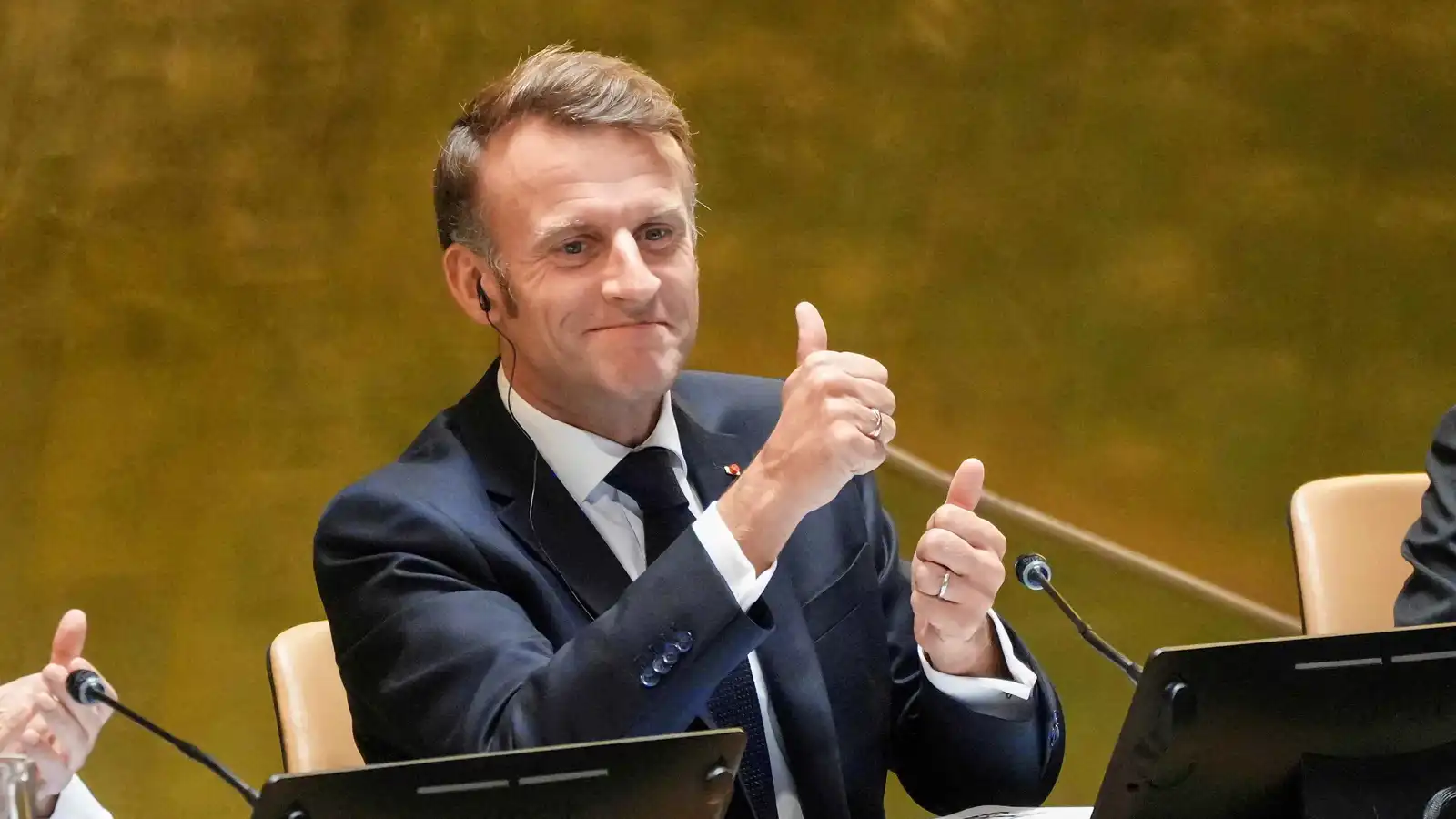 ماكرون يُرحب بخطة ترامب لإنهاء حرب غزة