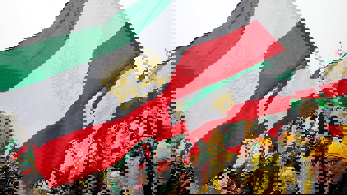 المعارضة الإيرانية تتظاهر في واشنطن للمطالبة بـ"تغيير النظام" في طهران (صور)