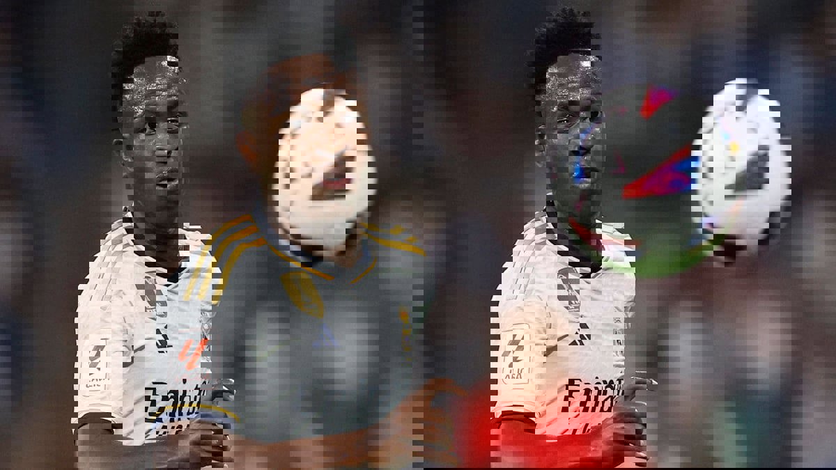 رومانو: تمديد عقد فينيسيوس مع ريال مدريد تم بنسبة 101%