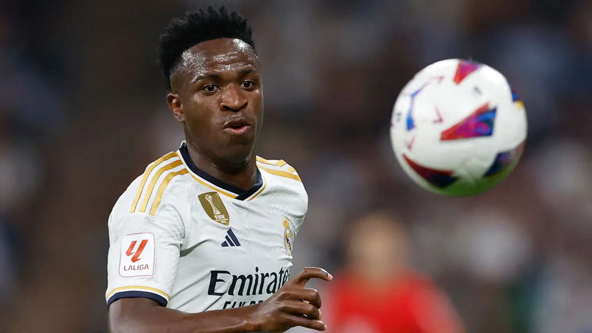 رومانو: تمديد عقد فينيسيوس مع ريال مدريد تم بنسبة 101%