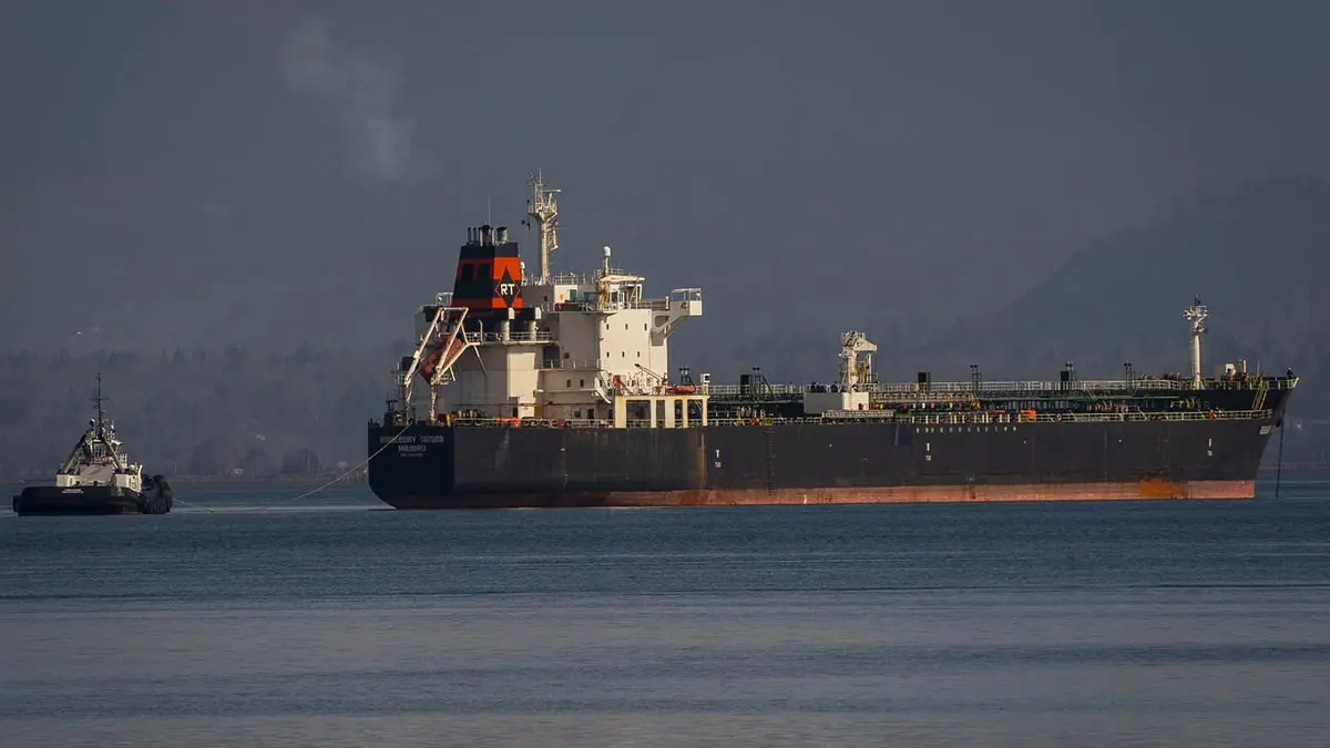 اليونان تعتزم تسليم شحنة نفط إيرانية مصادرة لأمريكا