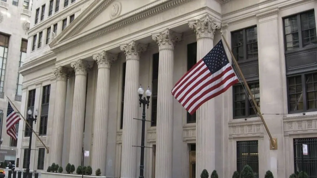 المركزي الأمريكي يرفع أسعار الفائدة بمقدار نصف نقطة مئوية