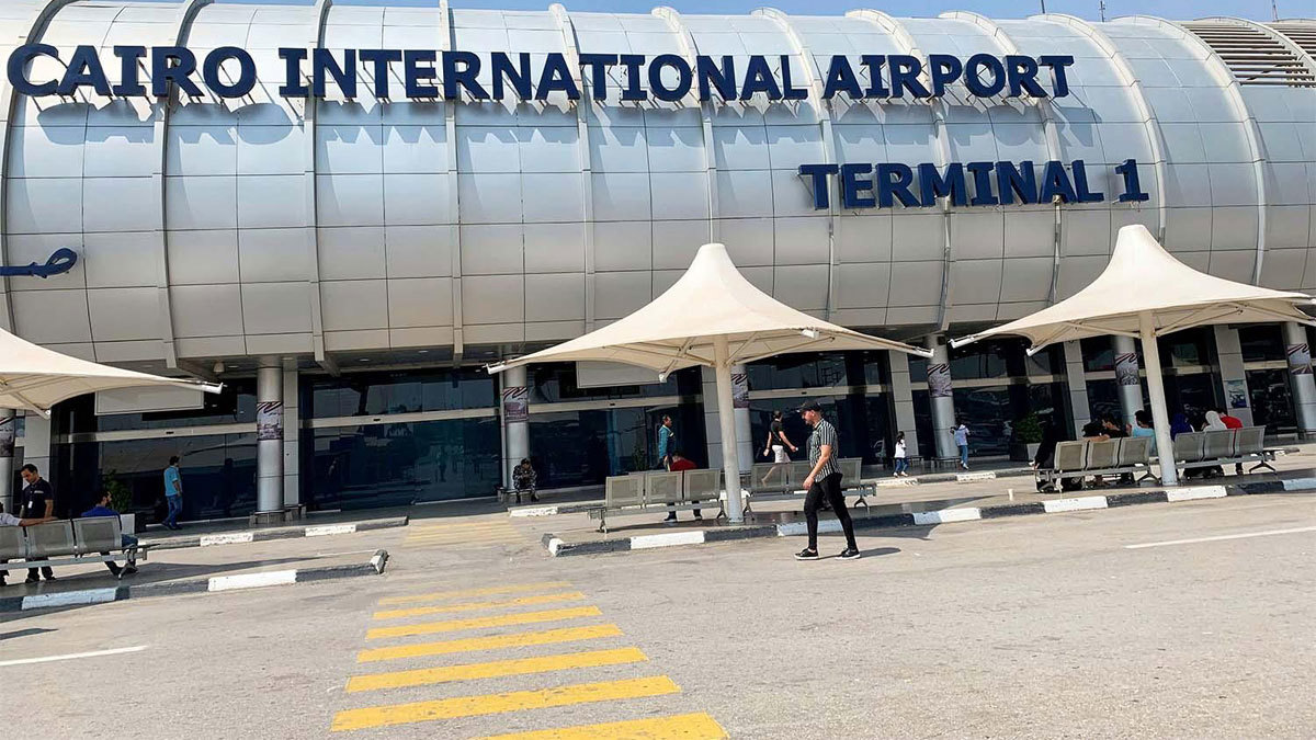 القبض على مروج شائعة حريق مطار القاهرة