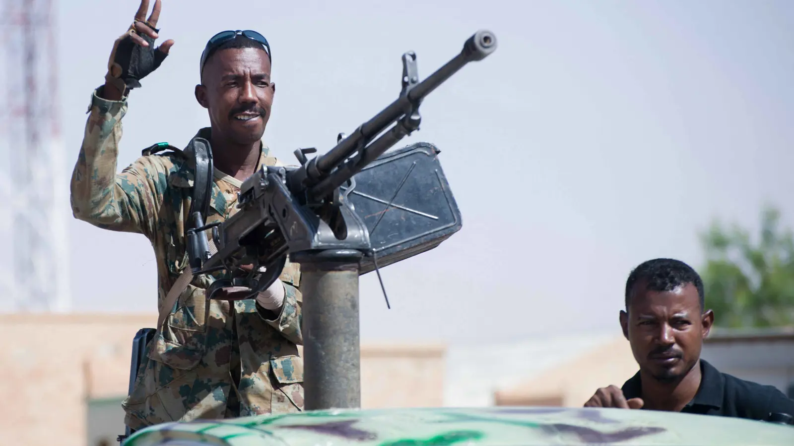 السودان.. تنامي الغضب من استمرار "مجازر" طيران الجيش