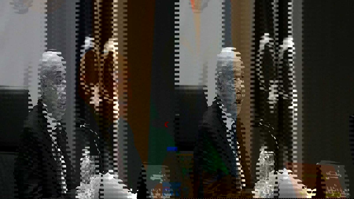 عقيلة صالح يشكل لجنة لمراجعة وتعديل بنود الدستور الخلافية في ليبيا