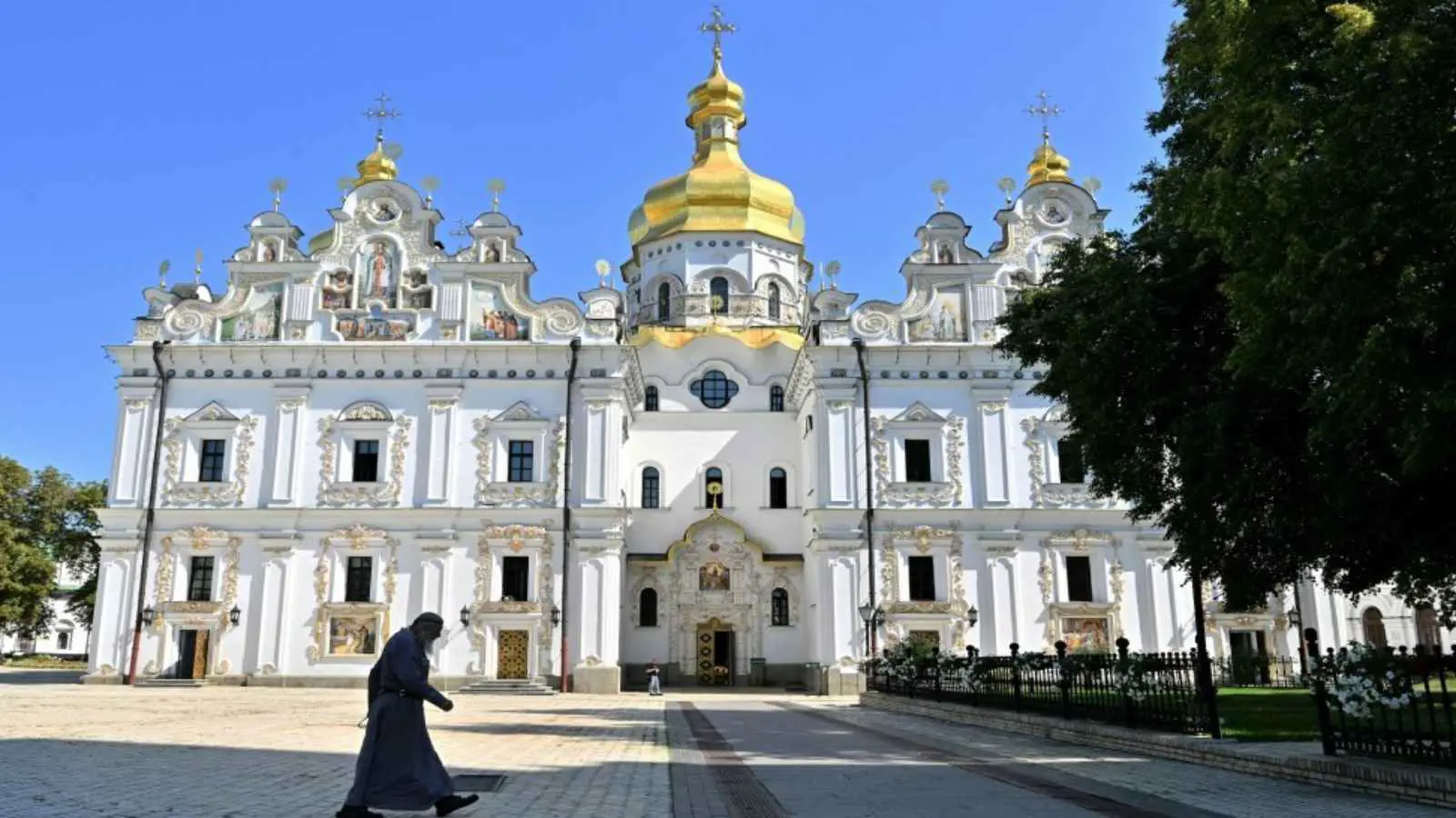 الكنيسة الأرثوذكسية الروسية في أوكرانيا.. صراع يمتد من "الميدان إلى الأديان"