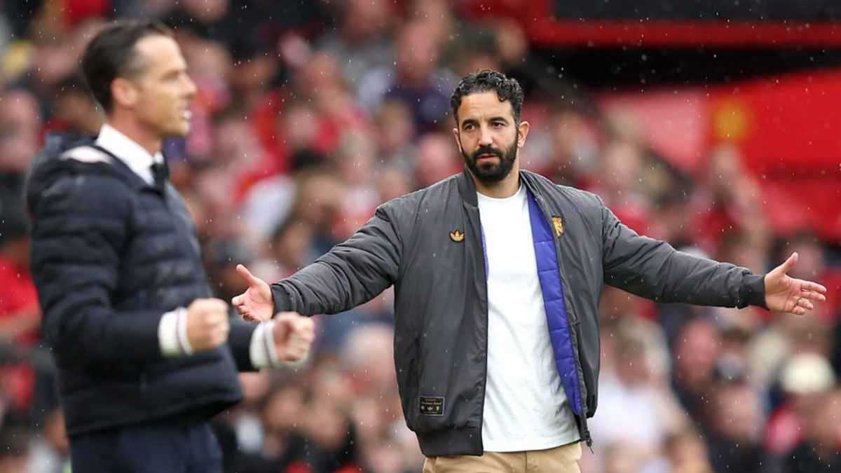 لم يقل لأنه وسيم.. أسطورة ليفربول يفجر جدلا حول أموريم