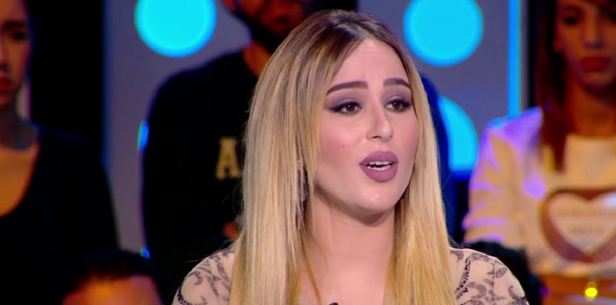 الراقصة التونسية نرمين صفر تحتفل بيوم الجلاء باستعراض مثير 