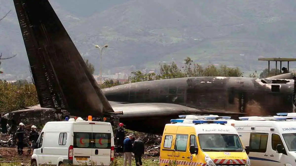 قتيلان بتحطم طائرة عسكرية في الجزائر