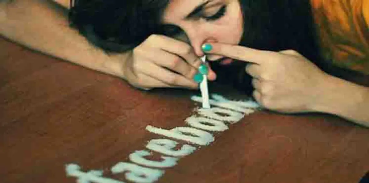 علماء: لصحة أفضل.. ابتعدوا عن "فيسبوك"