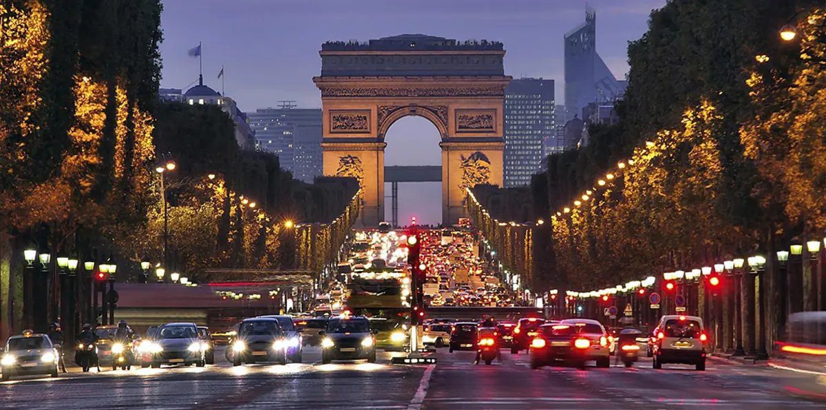 الاقتصاد الفرنسي يسجل تباطؤًا يفوق التوقعات في مطلع 2018