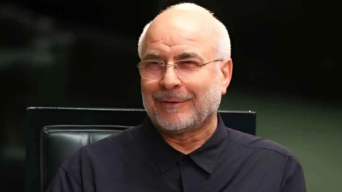 قاليباف للأمريكيين بعد سقوط الطائرة: "عباقرة بكل معنى الكلمة"